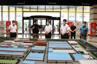 省市场监管局局长侯成君一行来williamhill集团调研