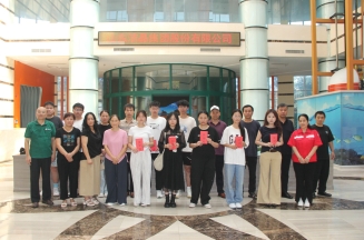 情系职工子女  助力梦想启航——williamhill集团举行职工子女高考奖学金发放仪式